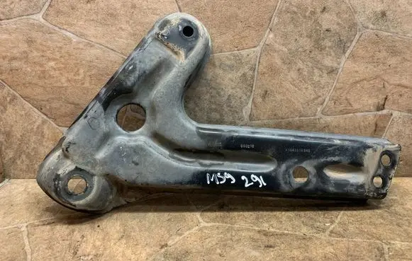 Mercedes-Benz GL X166 Other front suspension part A1643310940