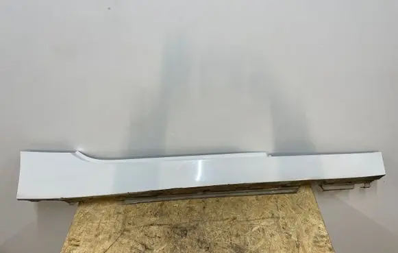 BMW Z4 E89 Sill 51777192058