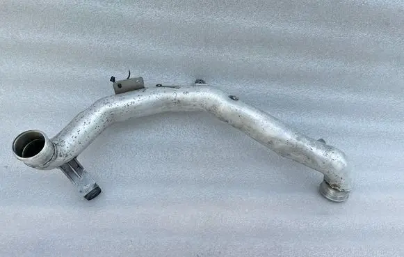 Intercooler hose/pipe