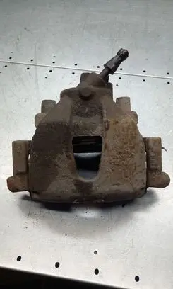 Ford Focus C-MAX Front brake caliper