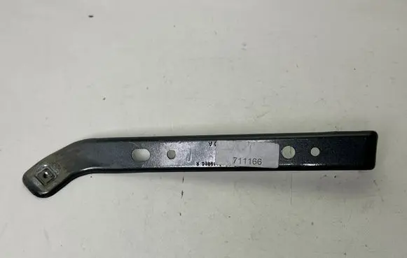 Ford Mustang VI Fender mounting bracket FR3B16C198BC