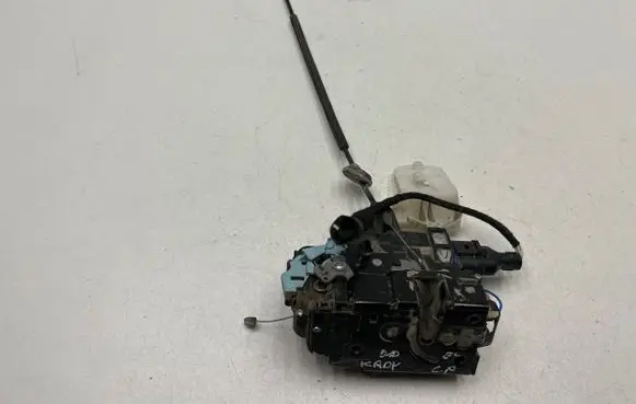 Volkswagen Caddy Front door lock 3D1837015AS VL3CZA04206P
