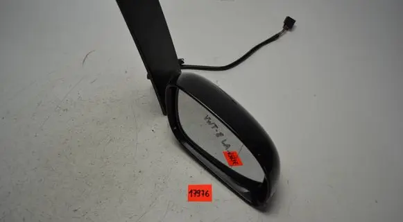 Volkswagen Touran I Front door electric wing mirror E1010744