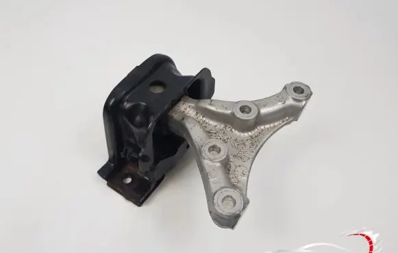 Citroen C4 Cactus Engine mount bracket