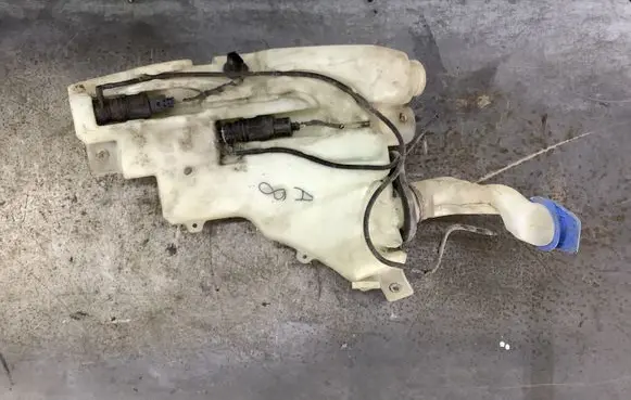 Audi A8 S8 D3 4E Lamp washer fluid tank 