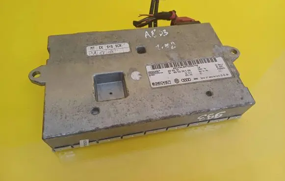 Audi A8 S8 D3 4E GPS navigation control unit/module 4E0035729