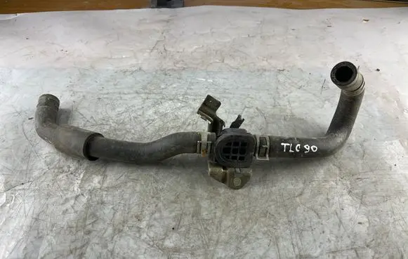 Toyota Land Cruiser (HDJ90) Coolant heater control valve 