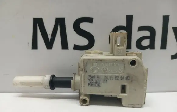 Porsche Cayenne (9PA) Tailgate boot lock/latch motor 7L5827761