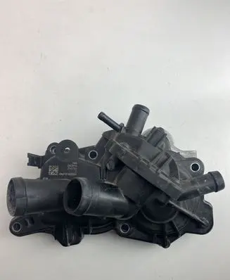 Volkswagen Polo V 6R Water pump 04E121600BD
