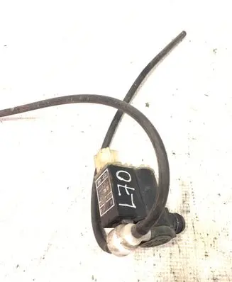 KIA Ceed Windscreen/windshield washer pump 985101H100