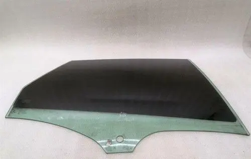 Porsche Macan (95B) Rear door window glass 95B845206