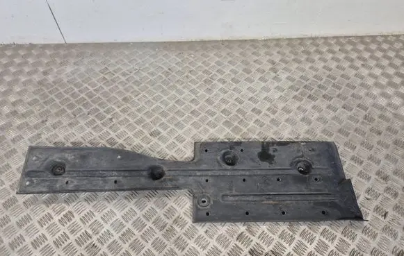 Toyota Prius (XW20) Side bottom protection 5816847010