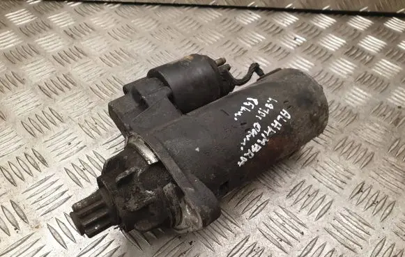 Volkswagen Sharan Starter motor 02M911023A