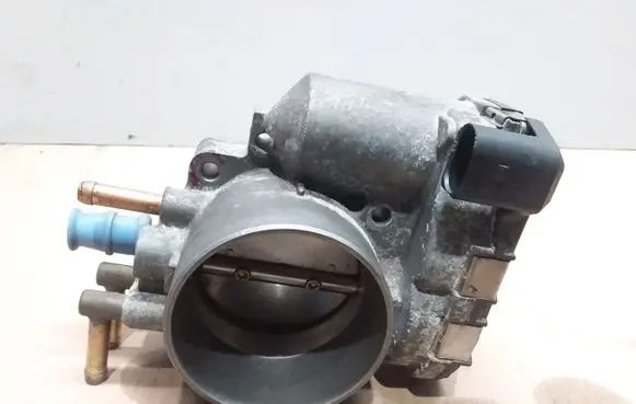 Audi A6 S6 C5 4B Throttle valve 078133062B 0280750030