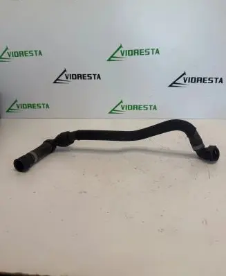 Coolant pipe/hose