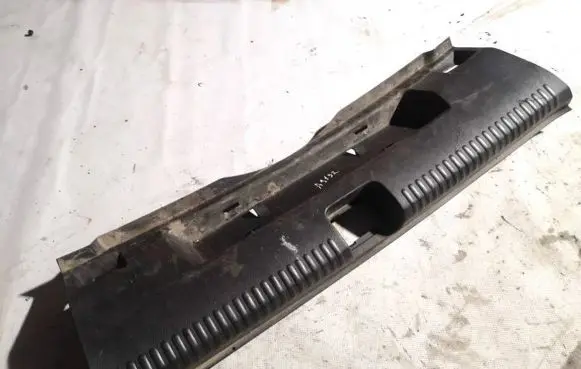 Volkswagen Jetta V Other trunk/boot trim element 5c6863459