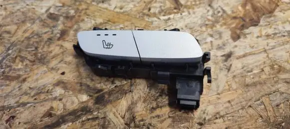 Mercedes-Benz GLC C253 Seat heating switch A2139057302 HW132000 SW133101