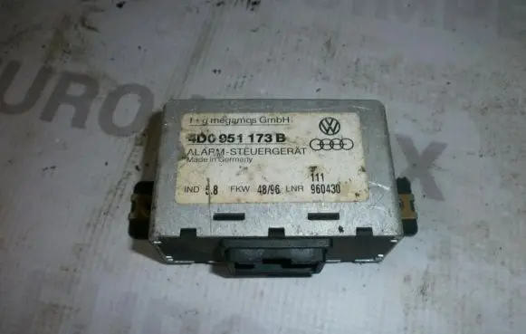 Audi A4 S4 B5 8D Other control units/modules 4d0951173B