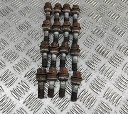 Nuts/bolts