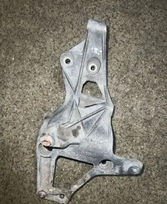 BMW 1 F20 F21 A/C compressor mount bracket 7603346