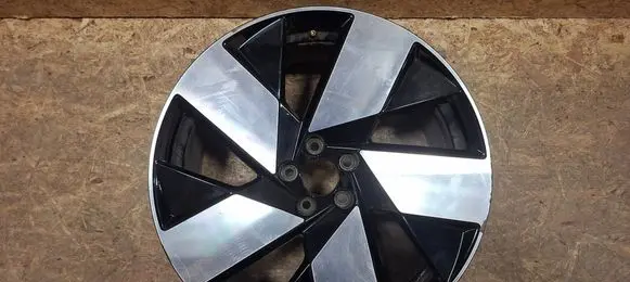Volvo XC40 R20 alloy rim 32143630 K29K09T