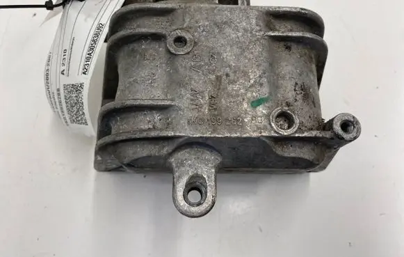 Volkswagen Touran I Engine mount bracket 1K0199262BB