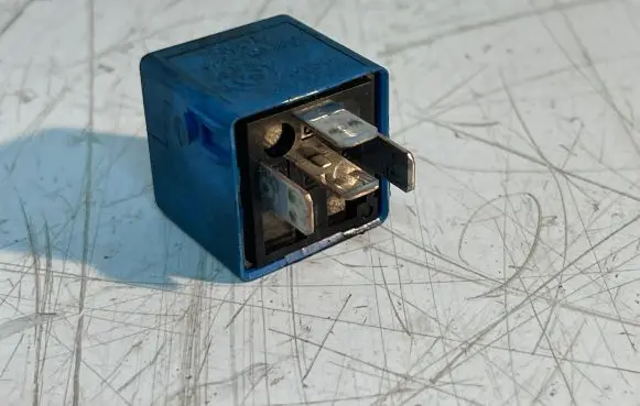 BMW X5 E53 Other relay 6915327