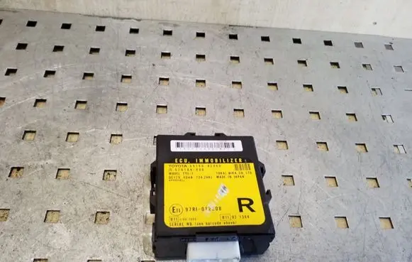 Toyota RAV 4 (XA20) Immobilizer control unit/module 8978042060