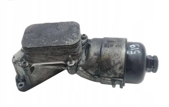 Peugeot 307 Oil filter mounting bracket 