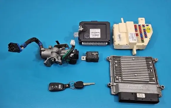 KIA Carens II Engine control unit/module ECU 3911225050 IMPRK1541326