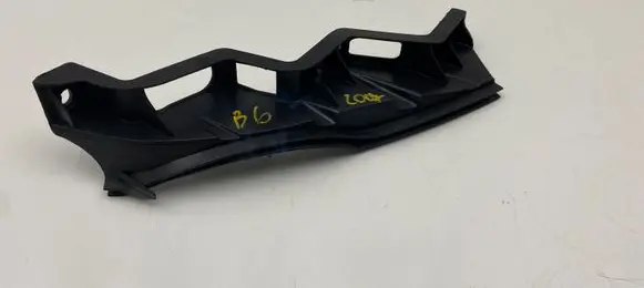 Volkswagen PASSAT B6 Front bumper mounting bracket 3C0807889