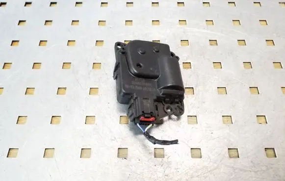 Chrysler 300 - 300C Air flap motor/actuator 05061099AA