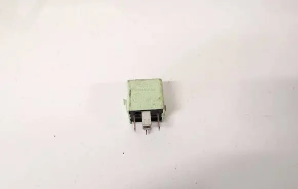 BMW 5 F10 F11 Other relay 61368373700