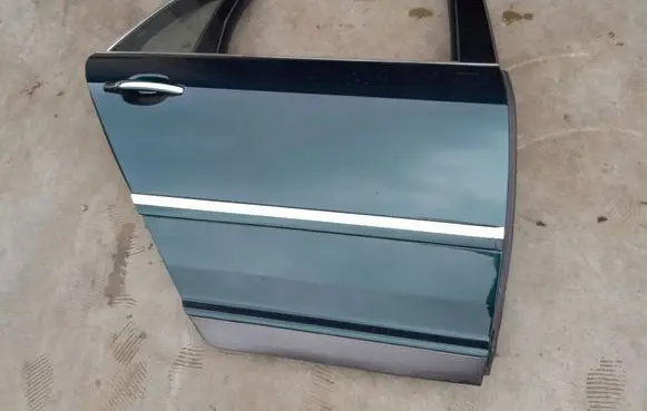 Rear door