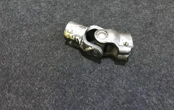 Nissan Sunny Steering column universal joint