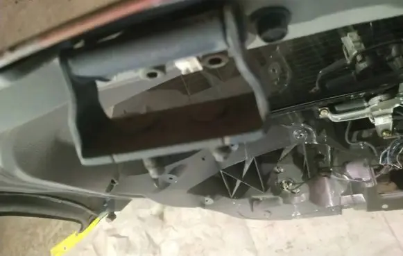 Nissan Murano Z50 Tailgate/trunk/boot hinge