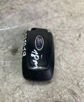 Ford Mondeo MK V Ignition key/card 