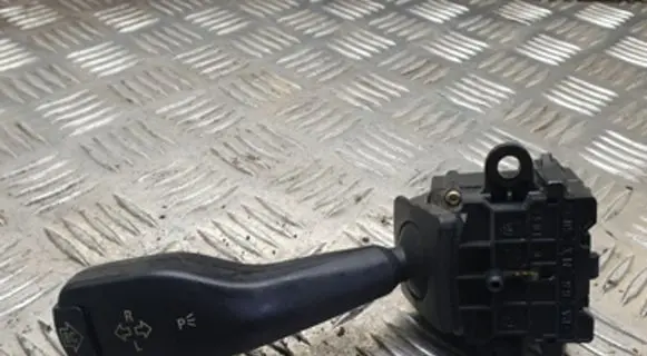 BMW 3 E46 Indicator stalk 8363668