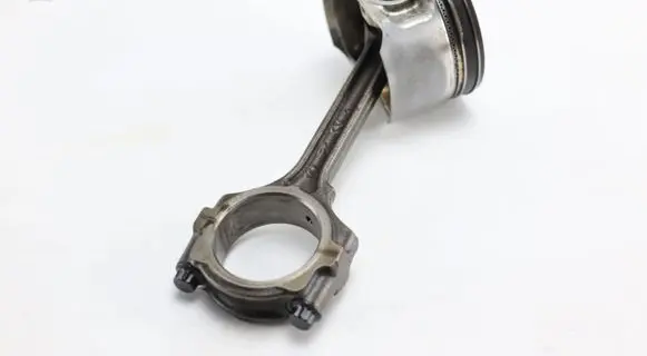 Nissan Primera Piston 