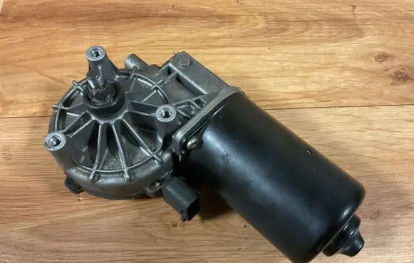 BMW 5 E39 Wiper motor 8360603 404202 2242A