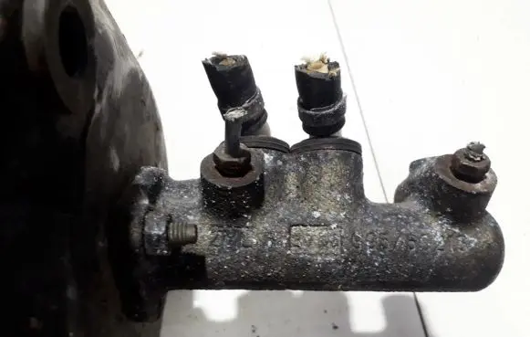 Alfa Romeo 156 Master brake cylinder 99560218