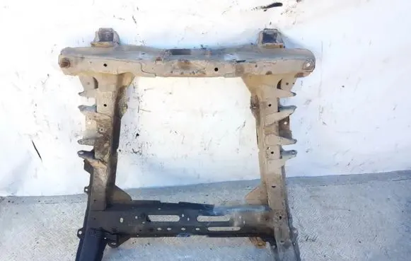 Renault Megane I Front subframe