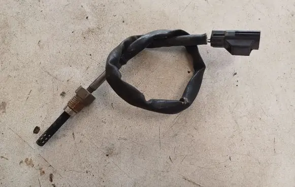 Volvo V70 Exhaust gas temperature sensor 30751456A 0820674603975