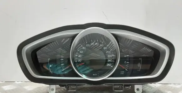 Volvo V40 Speedometer (instrument cluster) 31412873