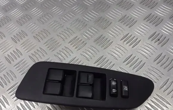 Toyota Auris 150 Electric window control switch 74232-02550