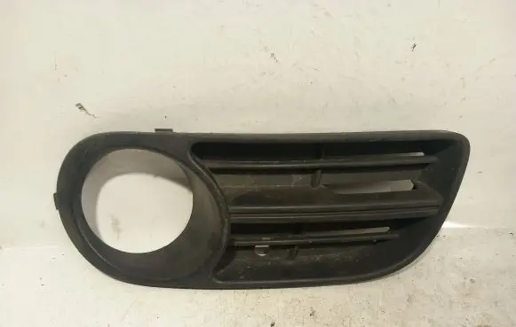 Skoda Fabia Mk1 (6Y) Front bumper lower grill 6y0853665F 1175361001
