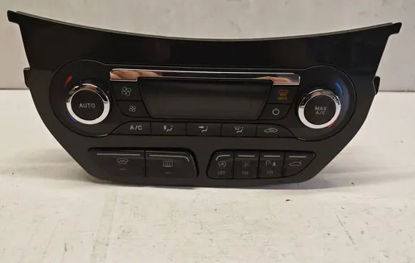 Ford Focus Climate control unit DV4T18C612AE 0259A WU7A95198