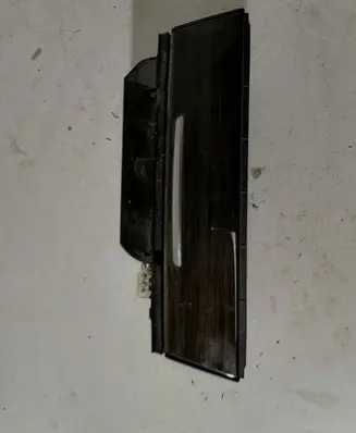 BMW 7 F01 F02 F03 F04 Car ashtray 9119317