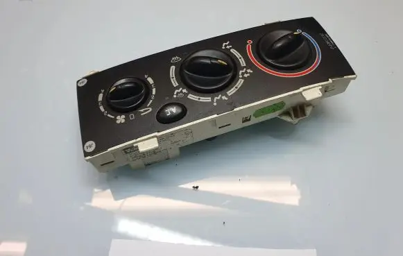 Renault Megane I Climate control unit 663212P 102042