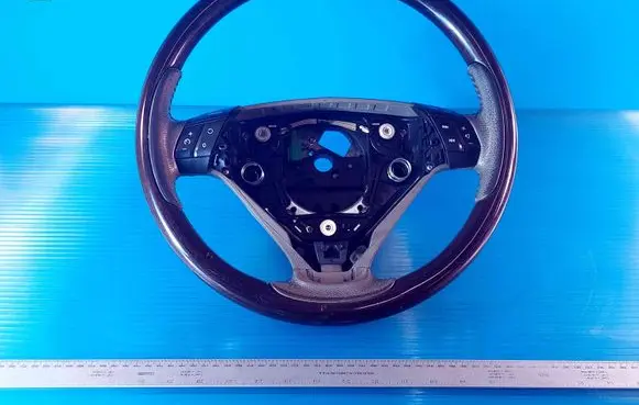 Volvo XC90 Steering wheel 08666882 8674669